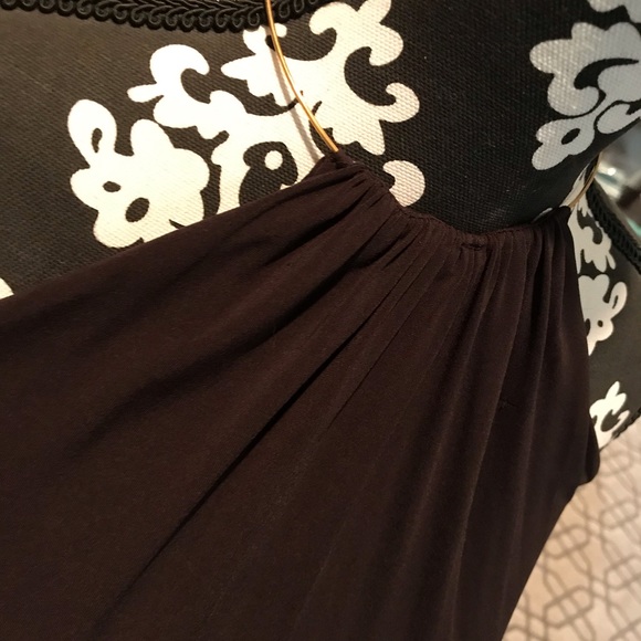 Brown dress - Picture 5 of 5